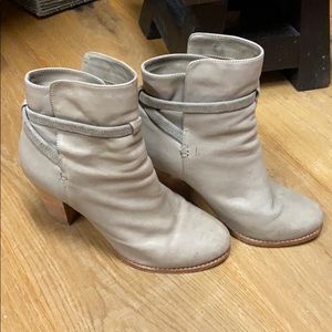 Joie booties Size 39 neutral taupe/gray
